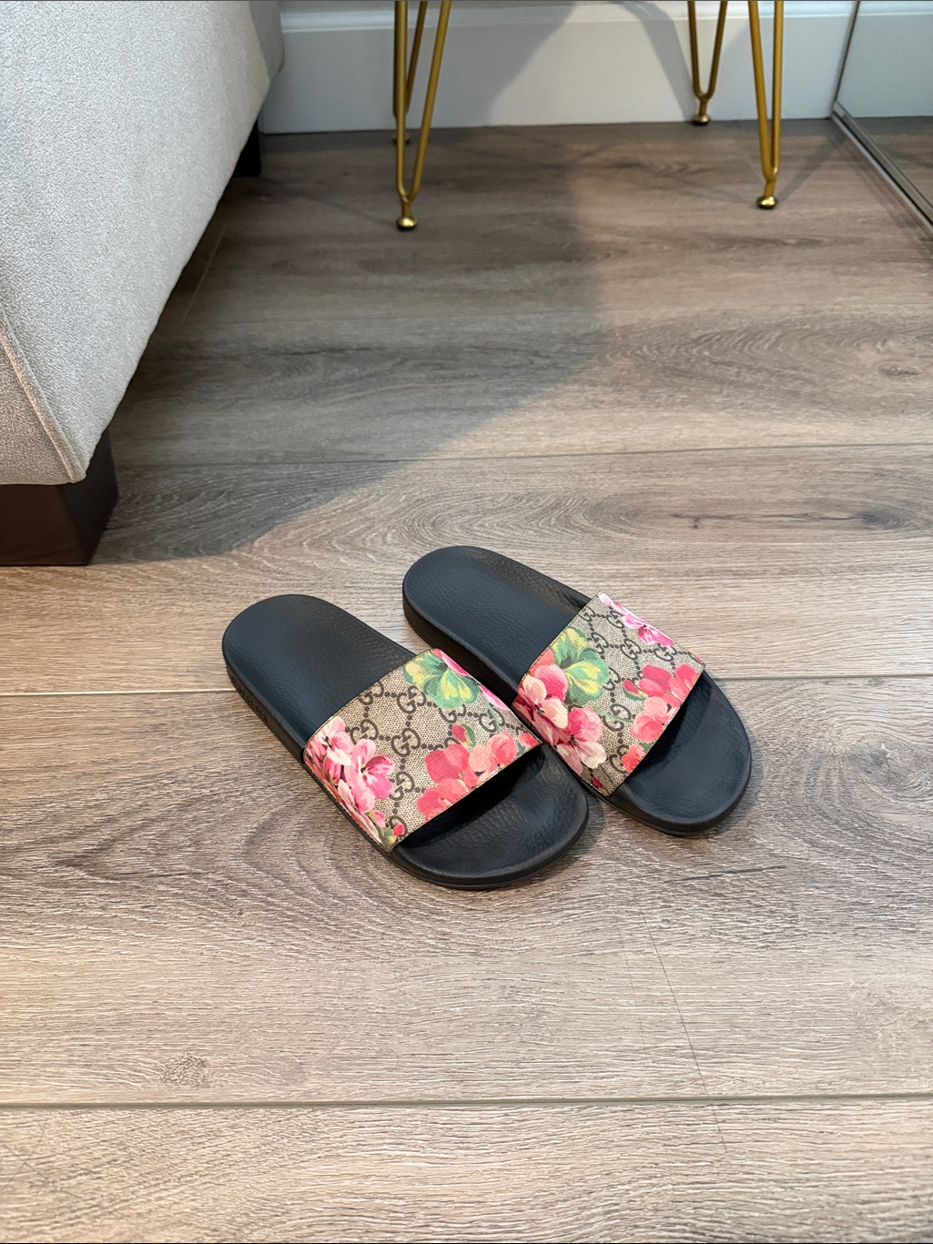 Gucci Black Slides With Pink Floral Monogram Strap